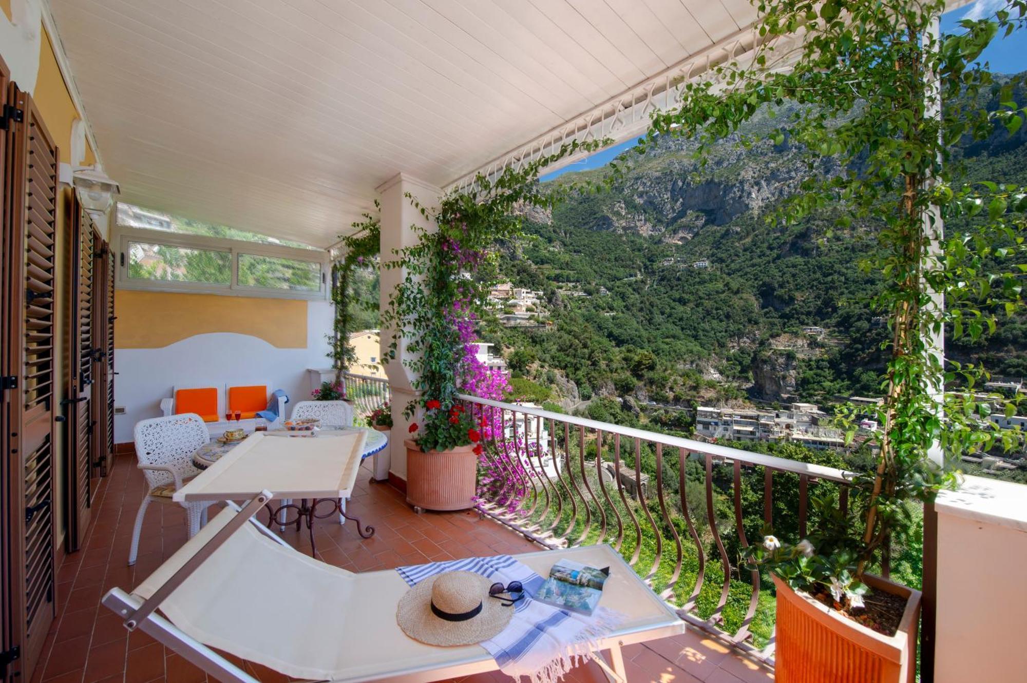 Appartement Casa Le Terrazze à Positano Extérieur photo