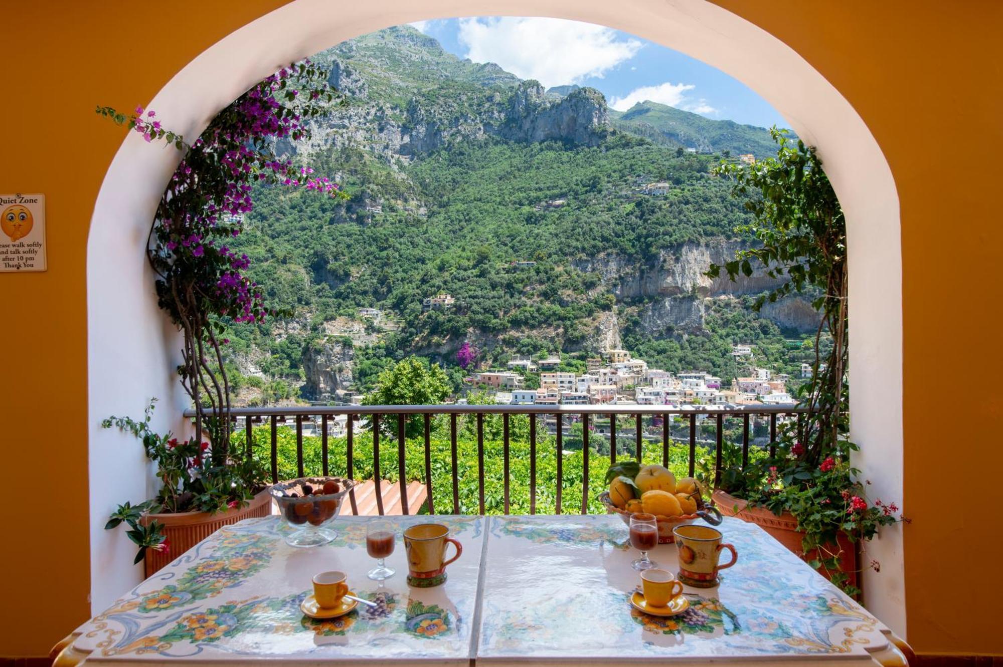 Appartement Casa Le Terrazze à Positano Extérieur photo