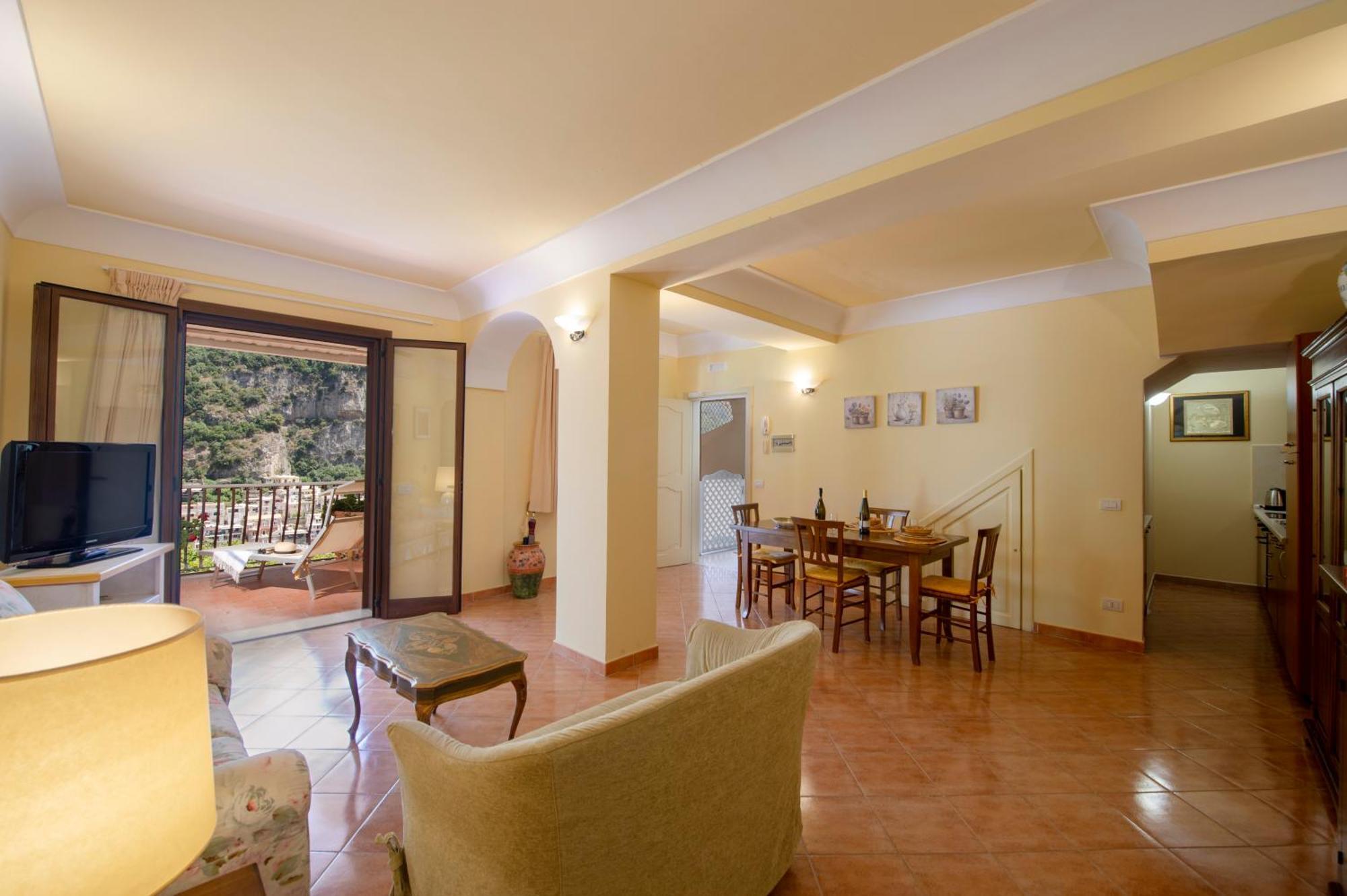 Appartement Casa Le Terrazze à Positano Extérieur photo